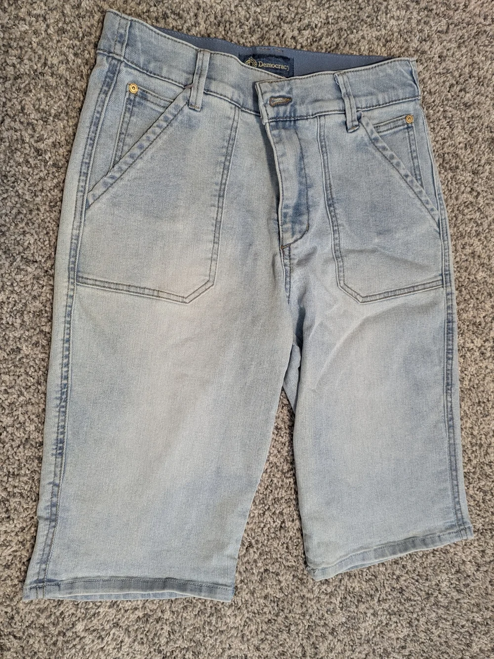 Democracy Light Blue Women's Long Denim Shorts, Size 8P NEW!